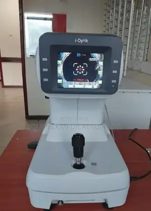 Autorefractor/ Auto Refractometer