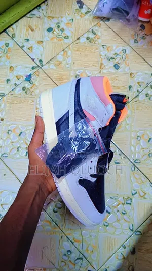 Nike Air Jordan 1 Retro High Og 'neutral Grey Hyper Crimson'.