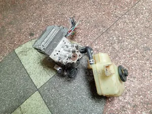 Brake Master Cylinder Toyota Fielder Hybrid