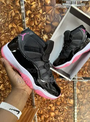 *Jordan 11 Black and Pink Air Jordan 11 Retro Basketball Shoes