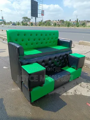 Pedicure Seat, Black and Green.