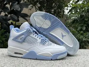 Air Jordan 4 Retro Aluminium