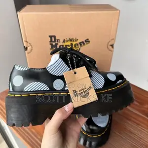 *Dr. Martens 1461 Quad Polka Dot