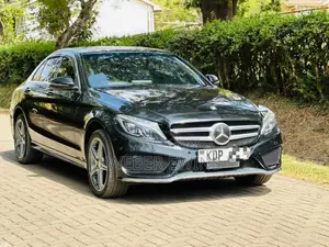 Mercedes-Benz C200 2016 Black