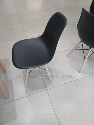 Black Eames Chair