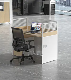 Office Workstation : 1-Way Modern Office Workstation