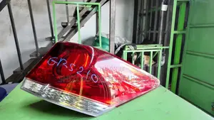 Toyota Crown Athlete Grs210 Right Tail Light 2013–2018 Ex Japan