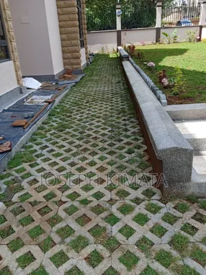 Grass Lattice Slab