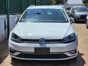 Volkswagen Golf 2018 White