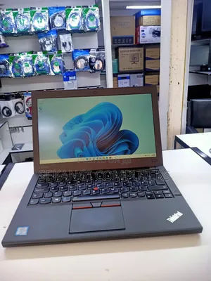 Laptop Lenovo ThinkPad X260 8GB Intel Core I5 SSD 256GB