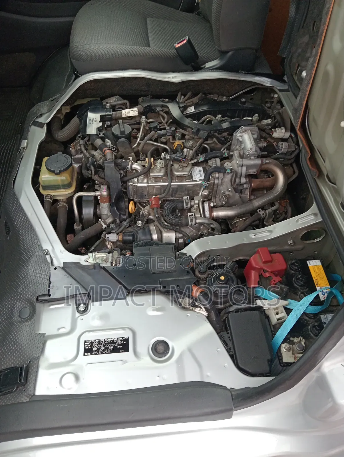 Toyota HiAce 2018 Silver