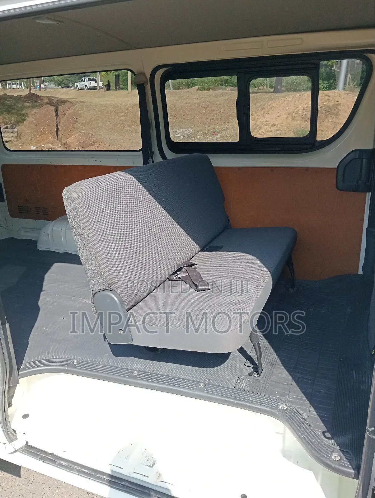 Toyota HiAce 2019 White