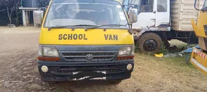 Toyota HiAce 2006 White