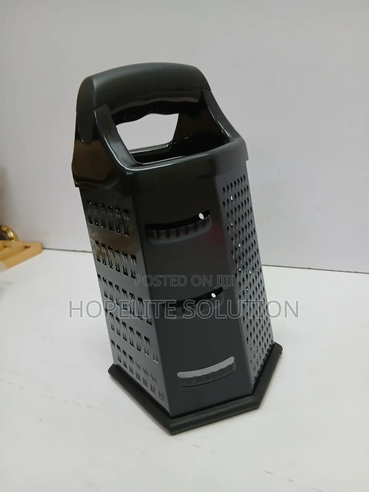 6 Sided Portable Malfunctional Grater