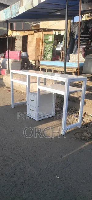 Double Station Manicure Table / Nail Table