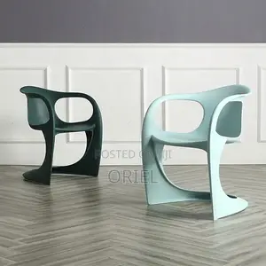 Modern Plastic Chair : Casalino Plastic Cantilever Chair