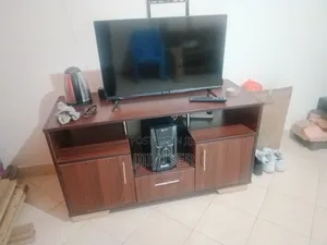 Tv Cabinet With Enough Storage for Utensils