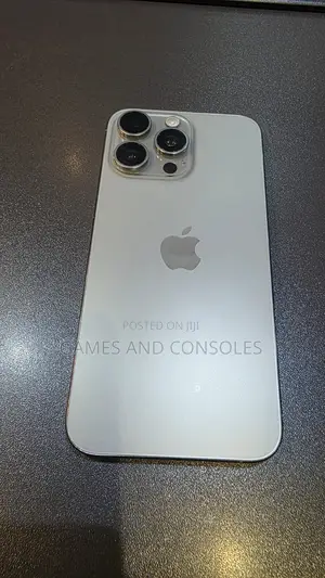 New Apple iPhone 15 Pro Max 256 GB Silver