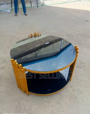 Top Glass Coffee Table