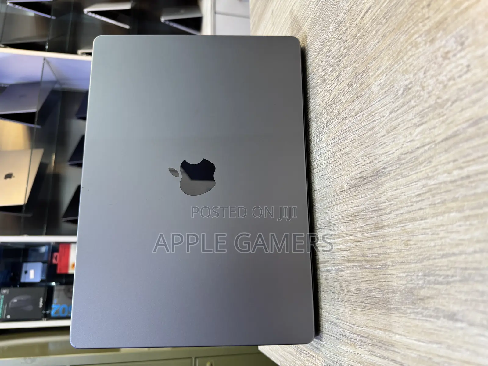 Laptop Apple MacBook Pro 2024 M3 14-Inch 8GB Apple M3 Pro SSD 512GB