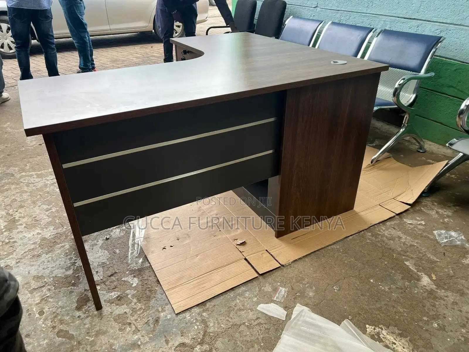 Executive Curved Office Desk With Drawers