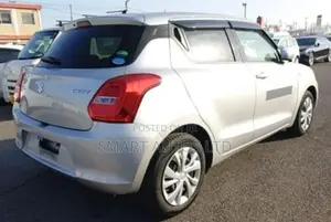 Suzuki Swift 2019 Silver