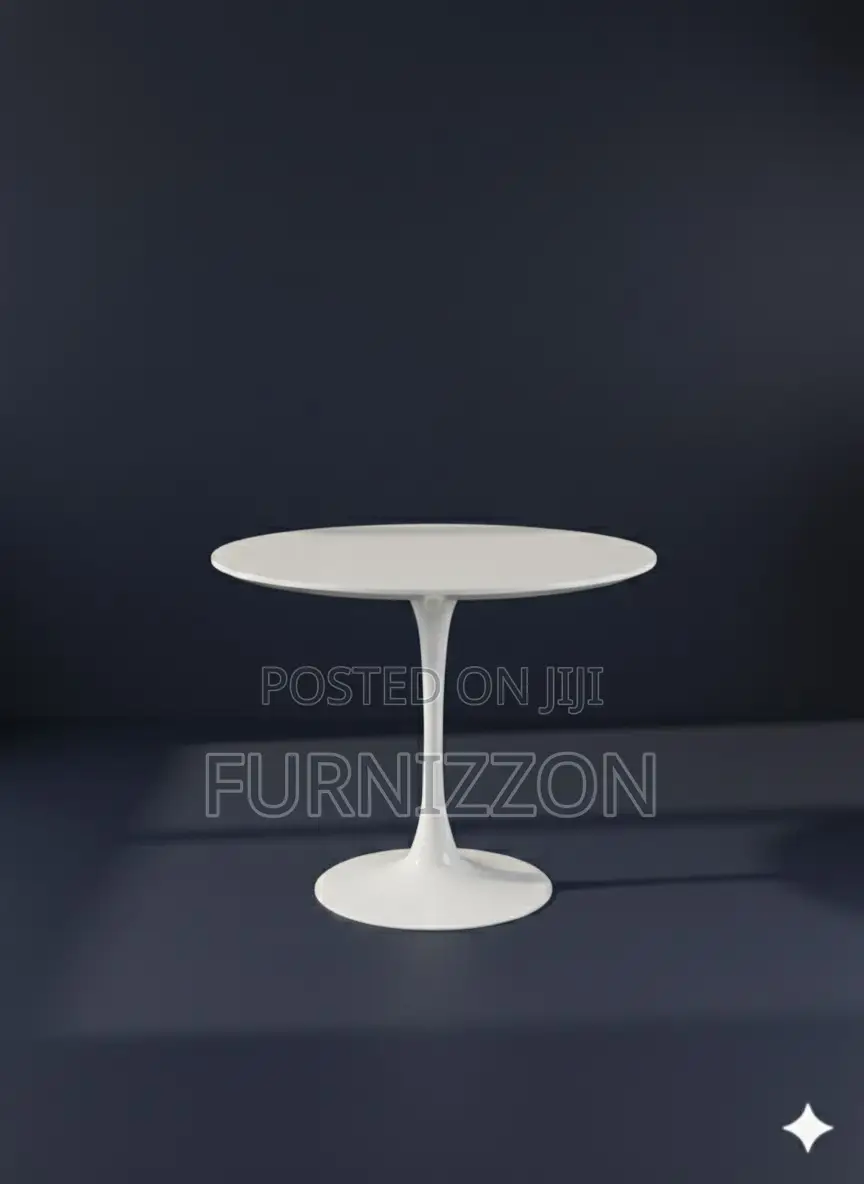 Quality Round Table for Events and Home Use