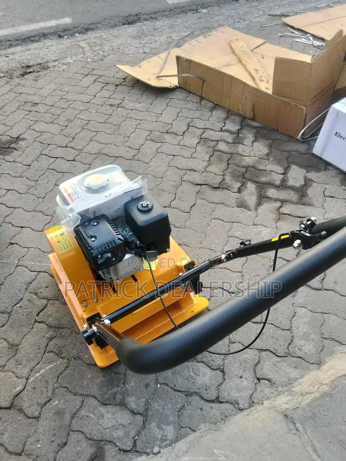 Vibrating Plate Compactor