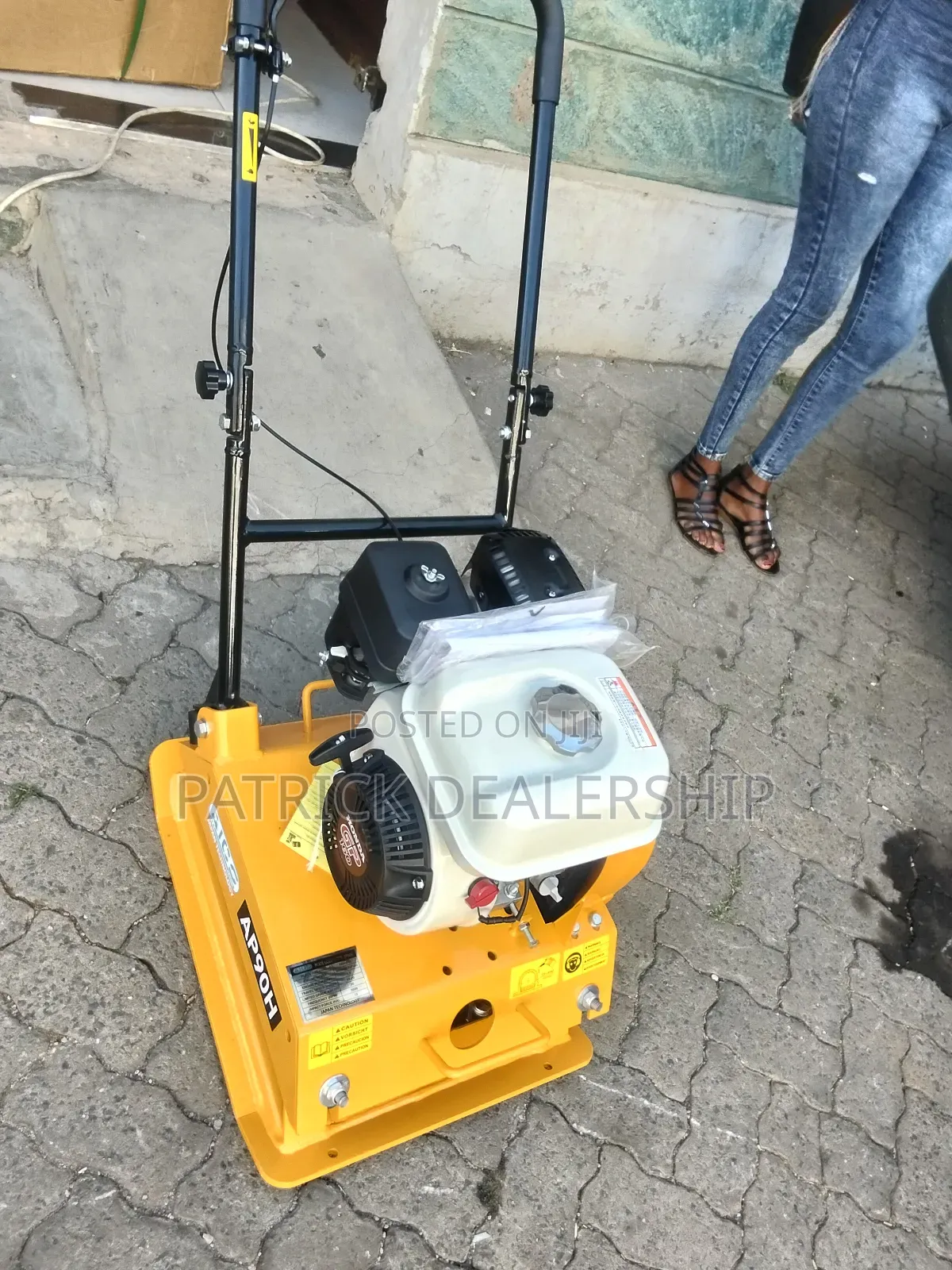 Heavy Duty Plate Compactor