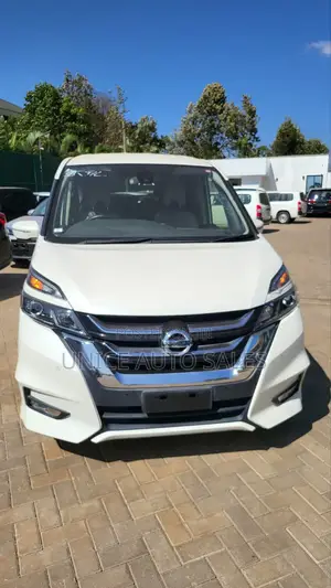Nissan Serena 2018 White