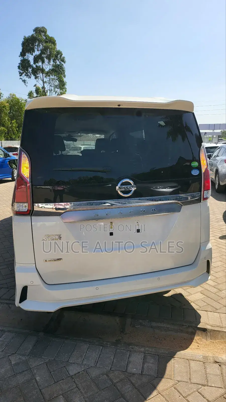 Nissan Serena 2018 White