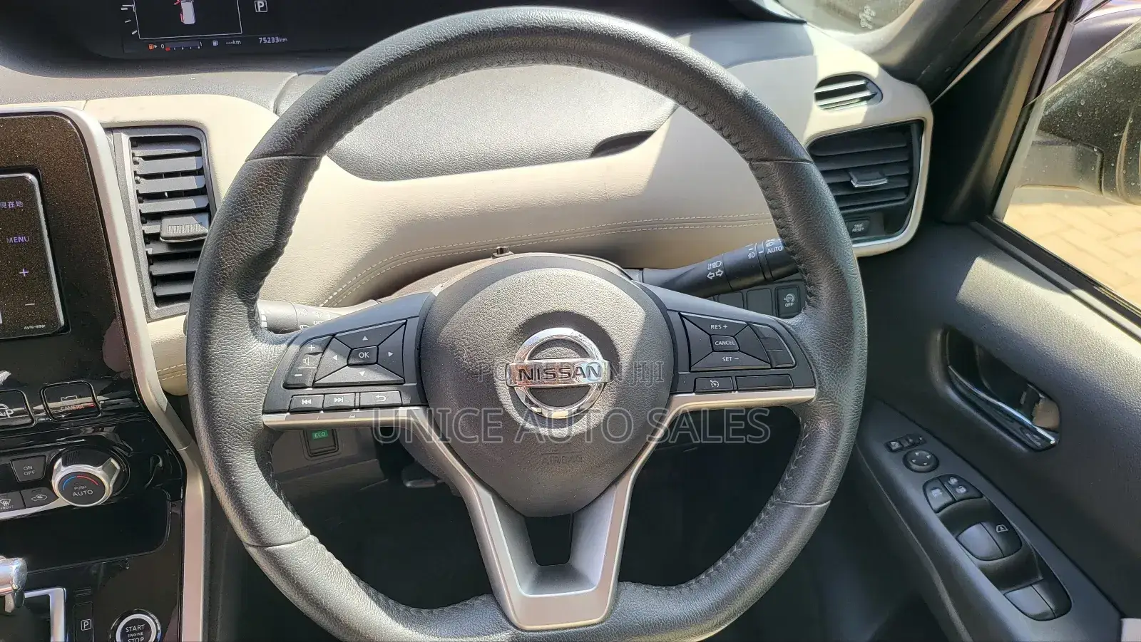 Nissan Serena 2018 White