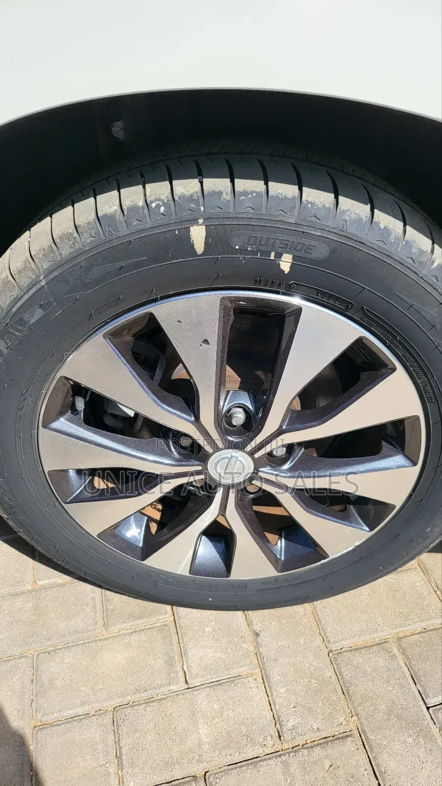 Nissan Serena 2018 White