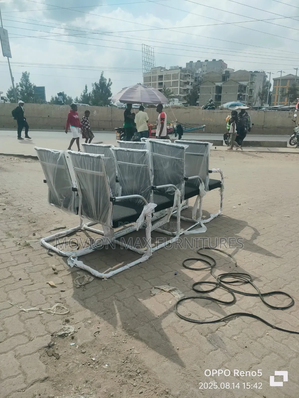 Affordable Waiting Office Chair