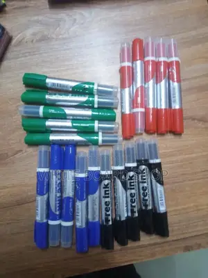 Assorted Whiteboard Markers-Refillable Type
