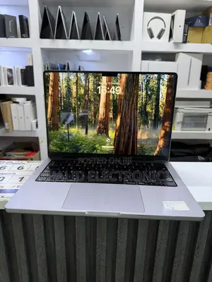 Laptop Apple MacBook Pro 2021 M1 16GB Apple M1 Pro SSD 512GB