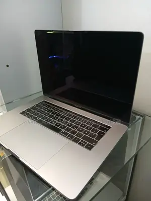 Laptop Apple MacBook Pro 2019 32GB Intel Core i9 SSD 1T