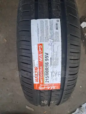 Maxxis 215/60r16