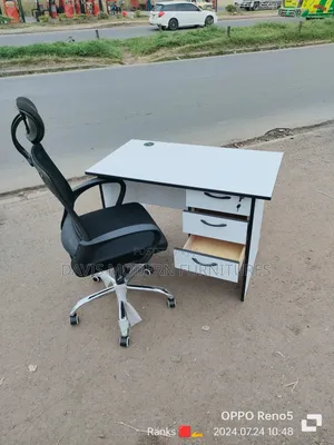 Office Desk With Chair
