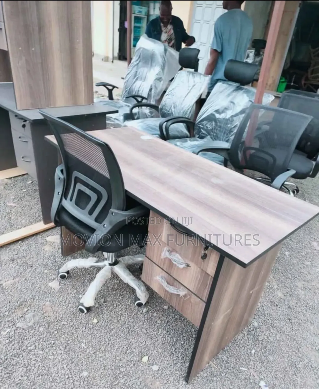 Study Comfort Desk+Low Back Chair