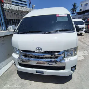Toyota Grand HiAce 2019 White