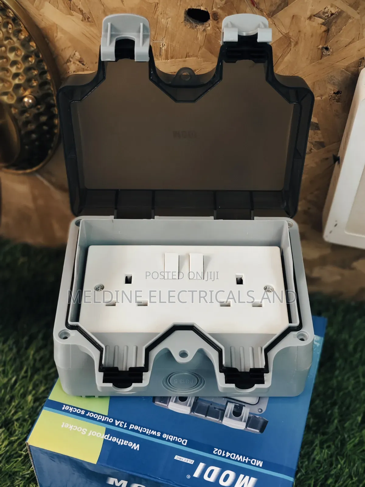 Waterproof Twin Socket 13a Modi