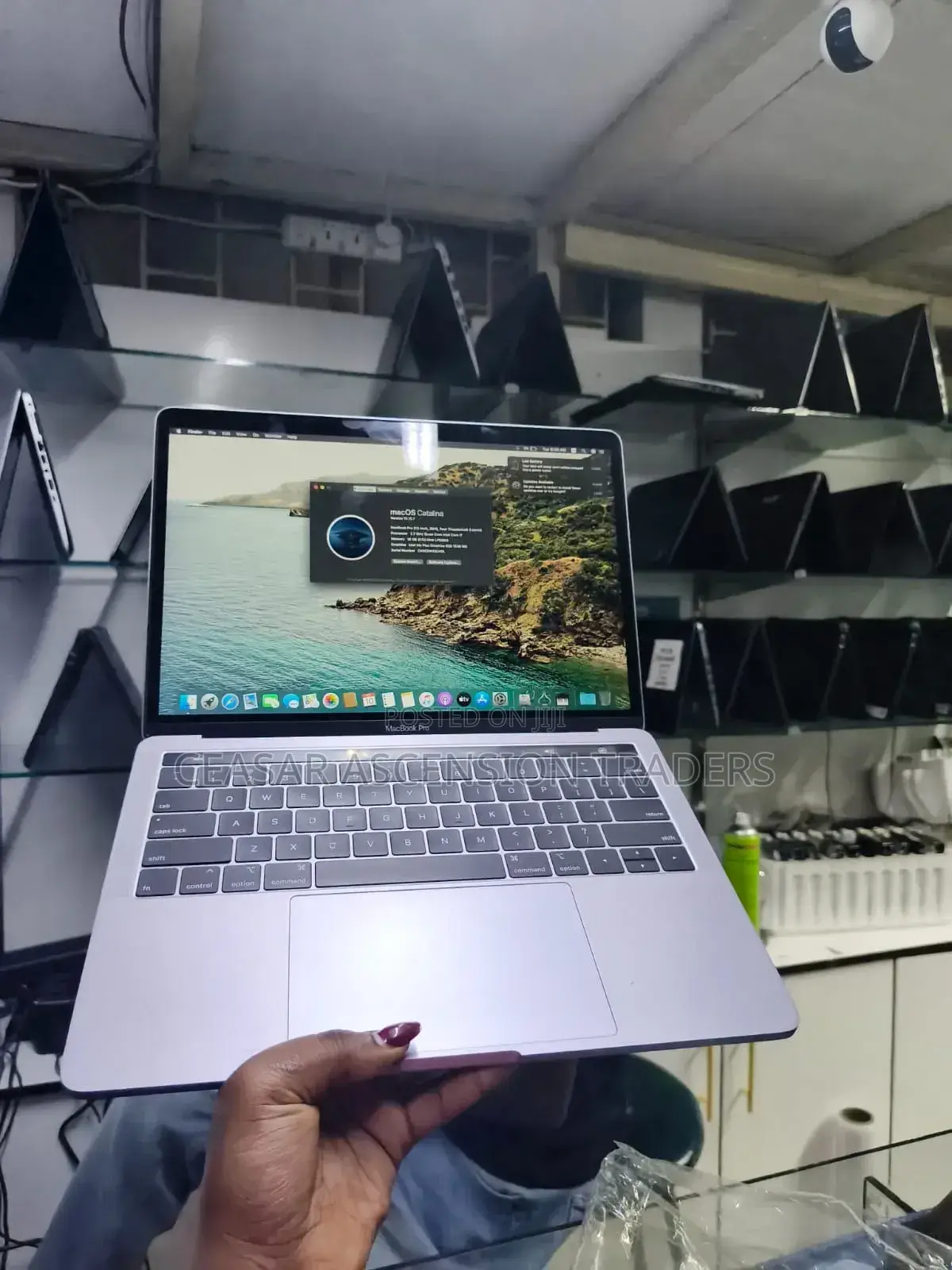 Laptop Apple MacBook Pro 2019 16GB Intel Core I7 SSD 1T