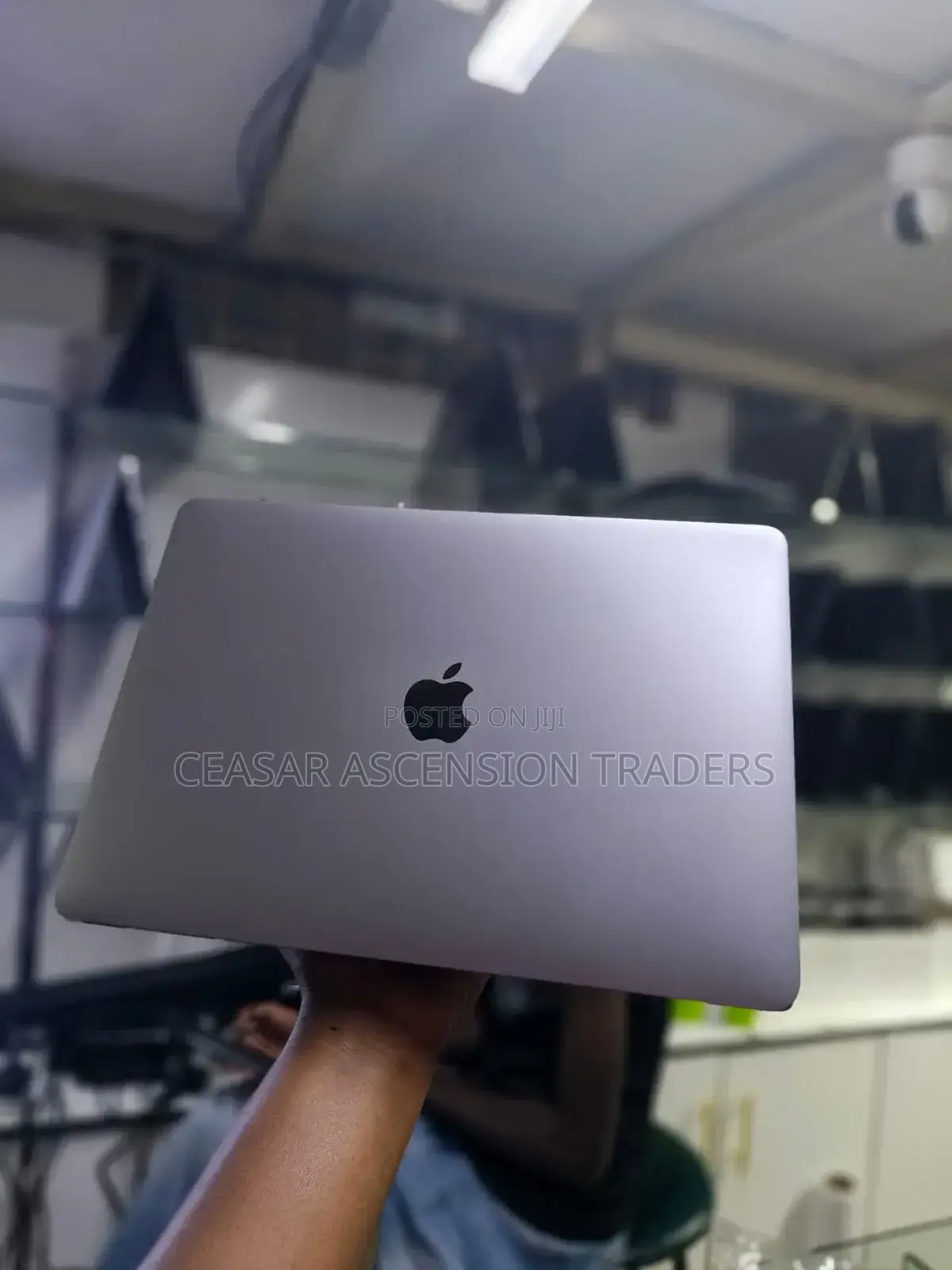 Laptop Apple MacBook Pro 2019 16GB Intel Core I7 SSD 1T