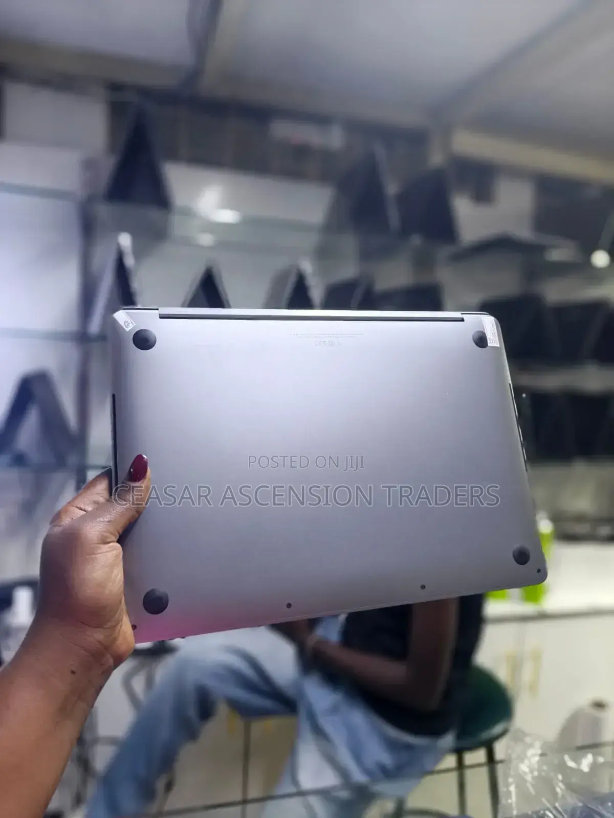 Laptop Apple MacBook Pro 2019 16GB Intel Core I7 SSD 1T