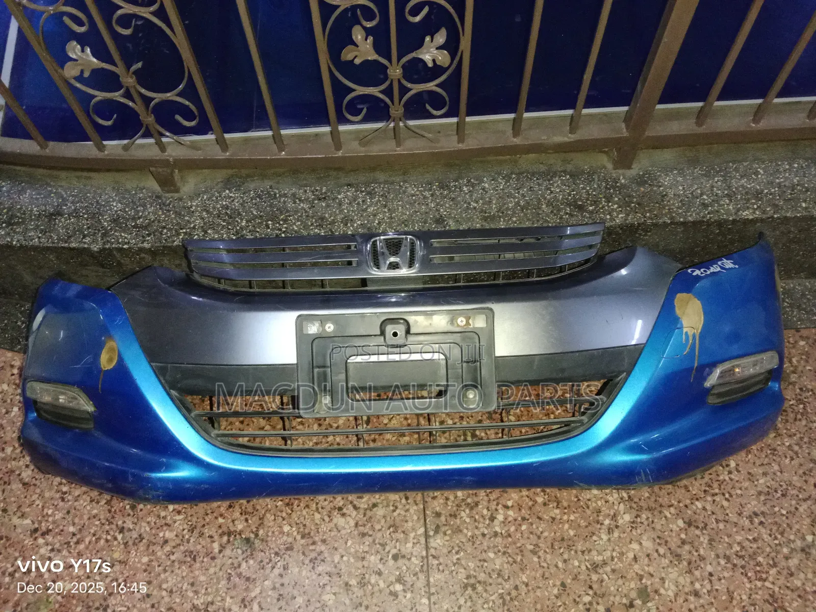 Honda Insight Front Bumper With Grill
