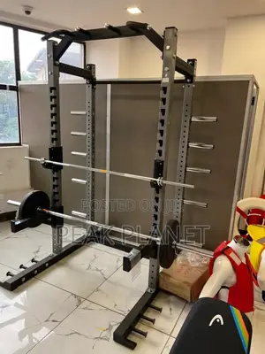 Heavy Duty Gym Squat Rack – High Weight Capacity