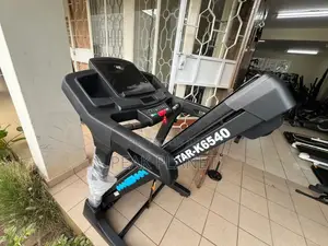 Auto Incline Gym Treadmill 0–20%