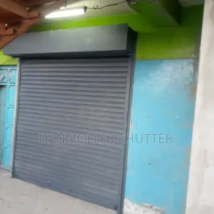 Smooth Operation Manual Roller Door – Premium Finish
