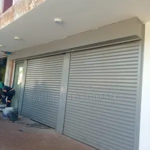 Lockable Manual Roller Shutter – Enhanced Security